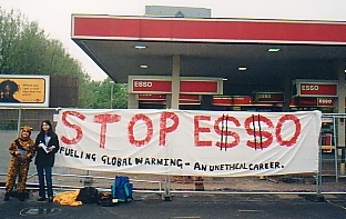 banner: Stop Esso
